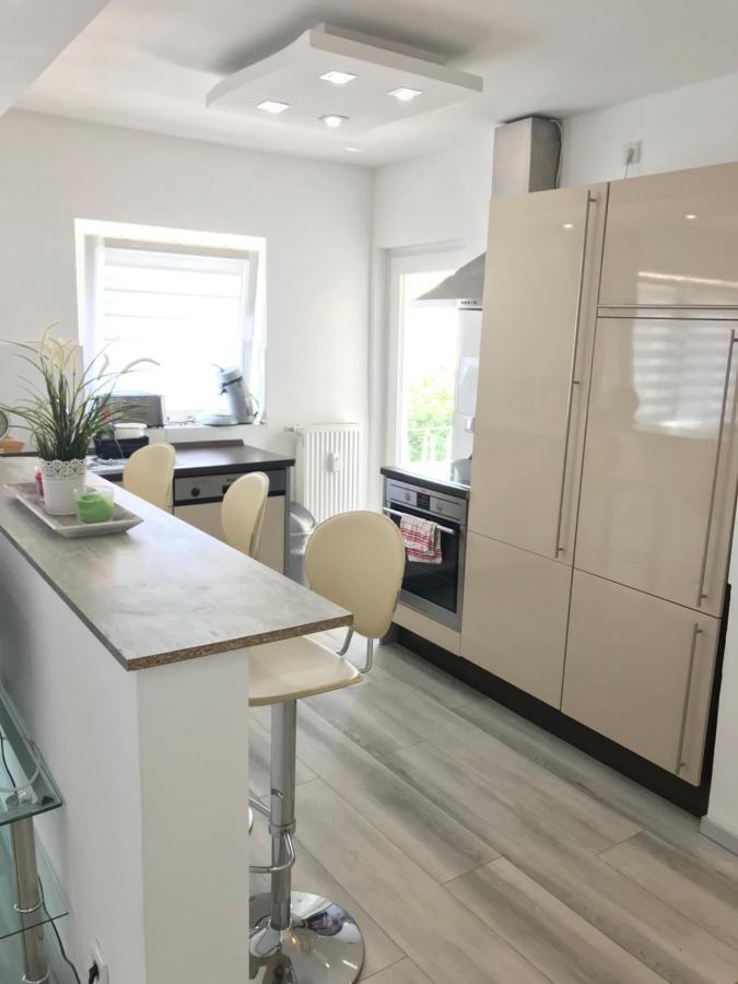 Aparts House - Balkon-Wifi-Kitchen Essen Dış mekan fotoğraf