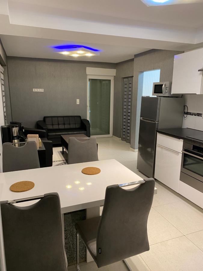 Aparts House - Balkon-Wifi-Kitchen Essen Dış mekan fotoğraf