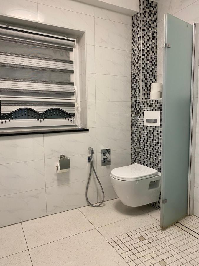 Aparts House - Balkon-Wifi-Kitchen Essen Dış mekan fotoğraf