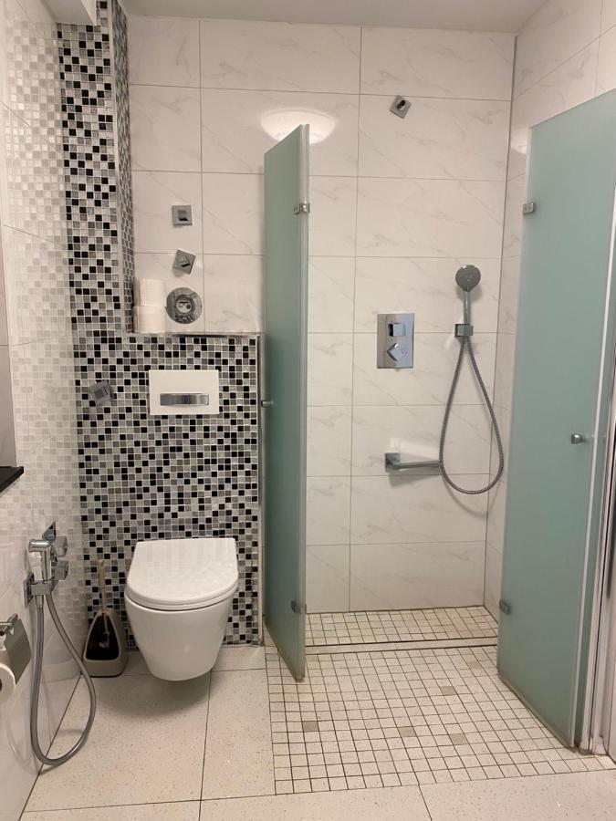 Aparts House - Balkon-Wifi-Kitchen Essen Dış mekan fotoğraf