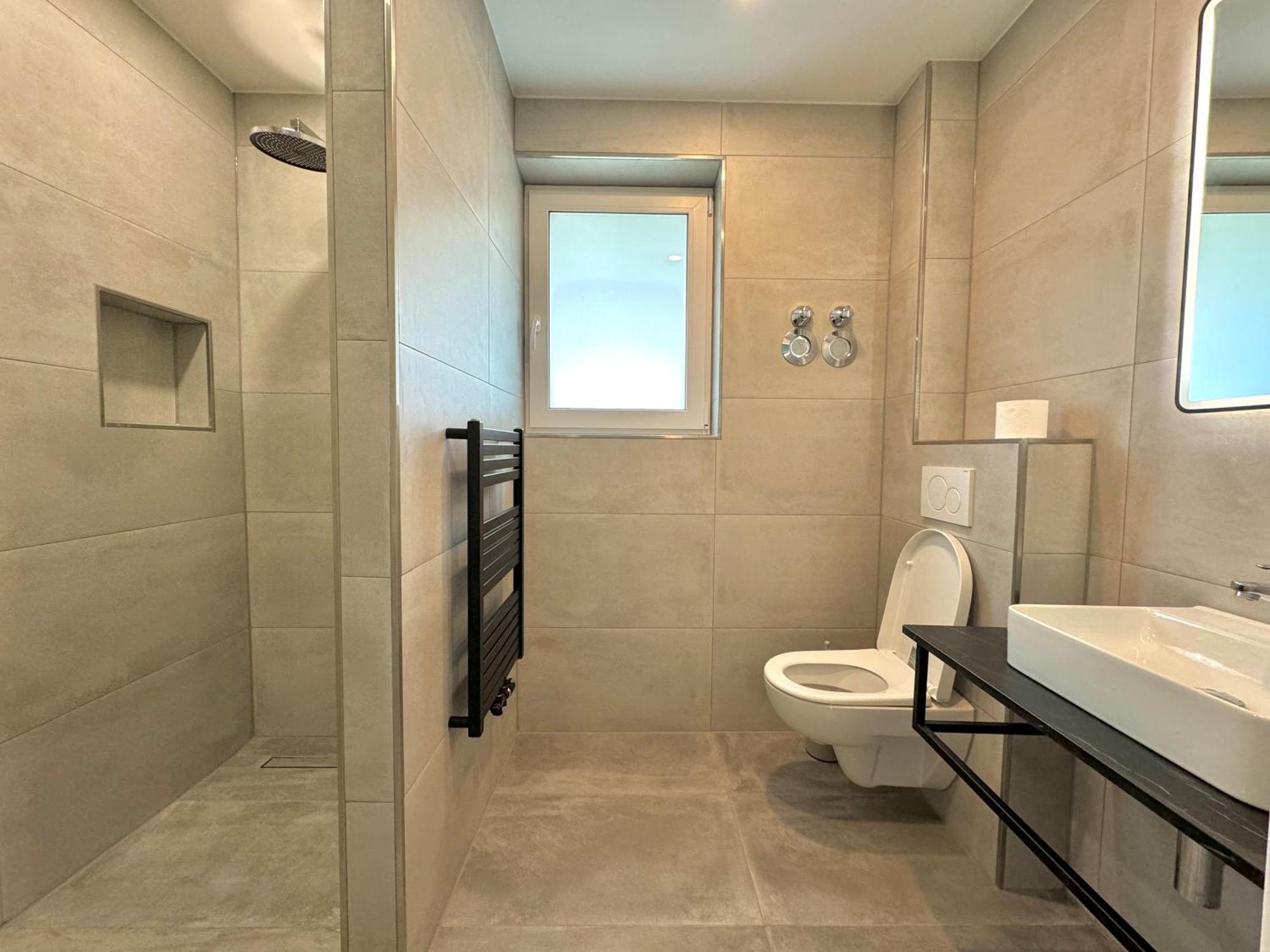 Aparts House - Balkon-Wifi-Kitchen Essen Dış mekan fotoğraf