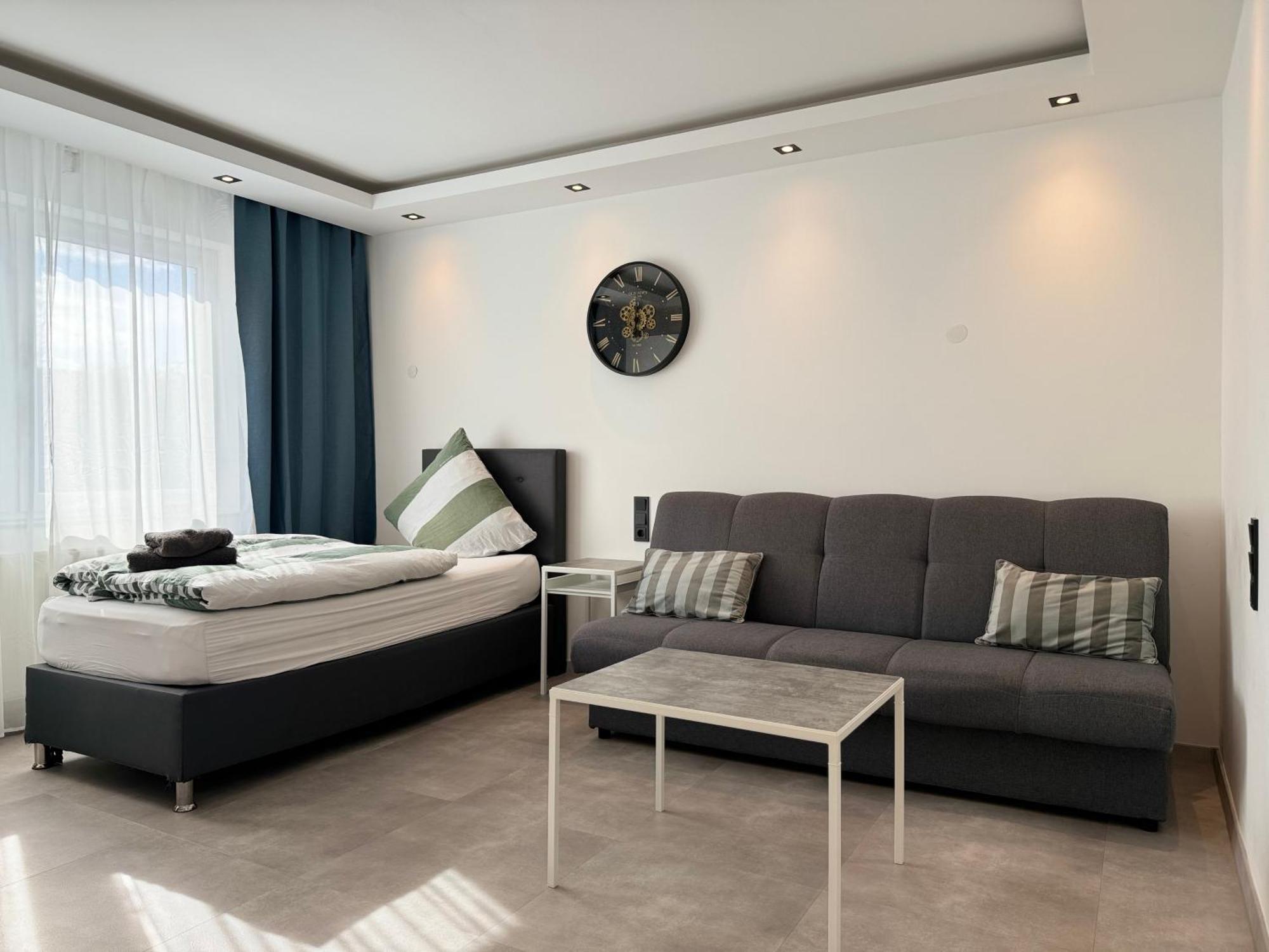 Aparts House - Balkon-Wifi-Kitchen Essen Dış mekan fotoğraf
