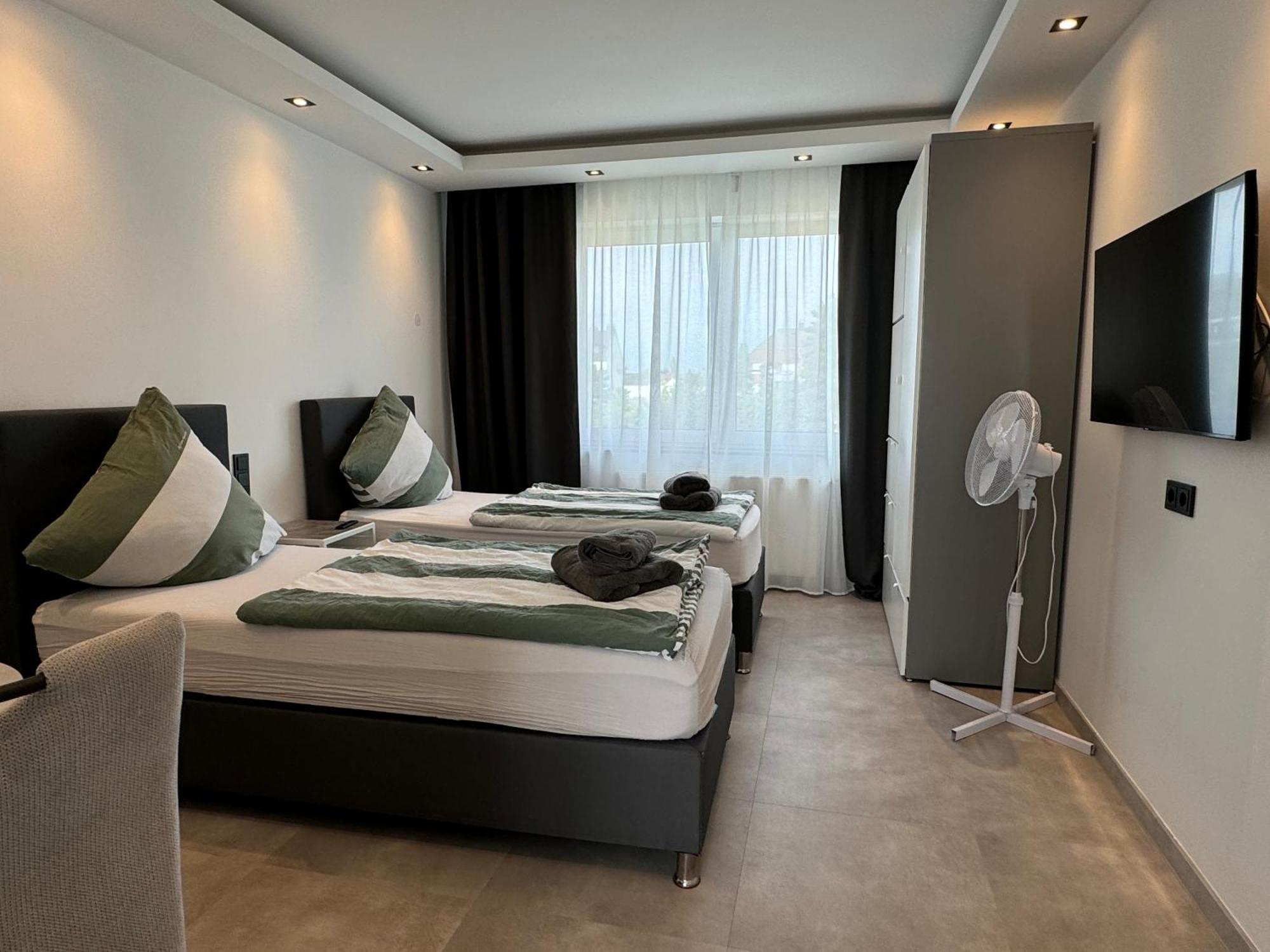 Aparts House - Balkon-Wifi-Kitchen Essen Dış mekan fotoğraf